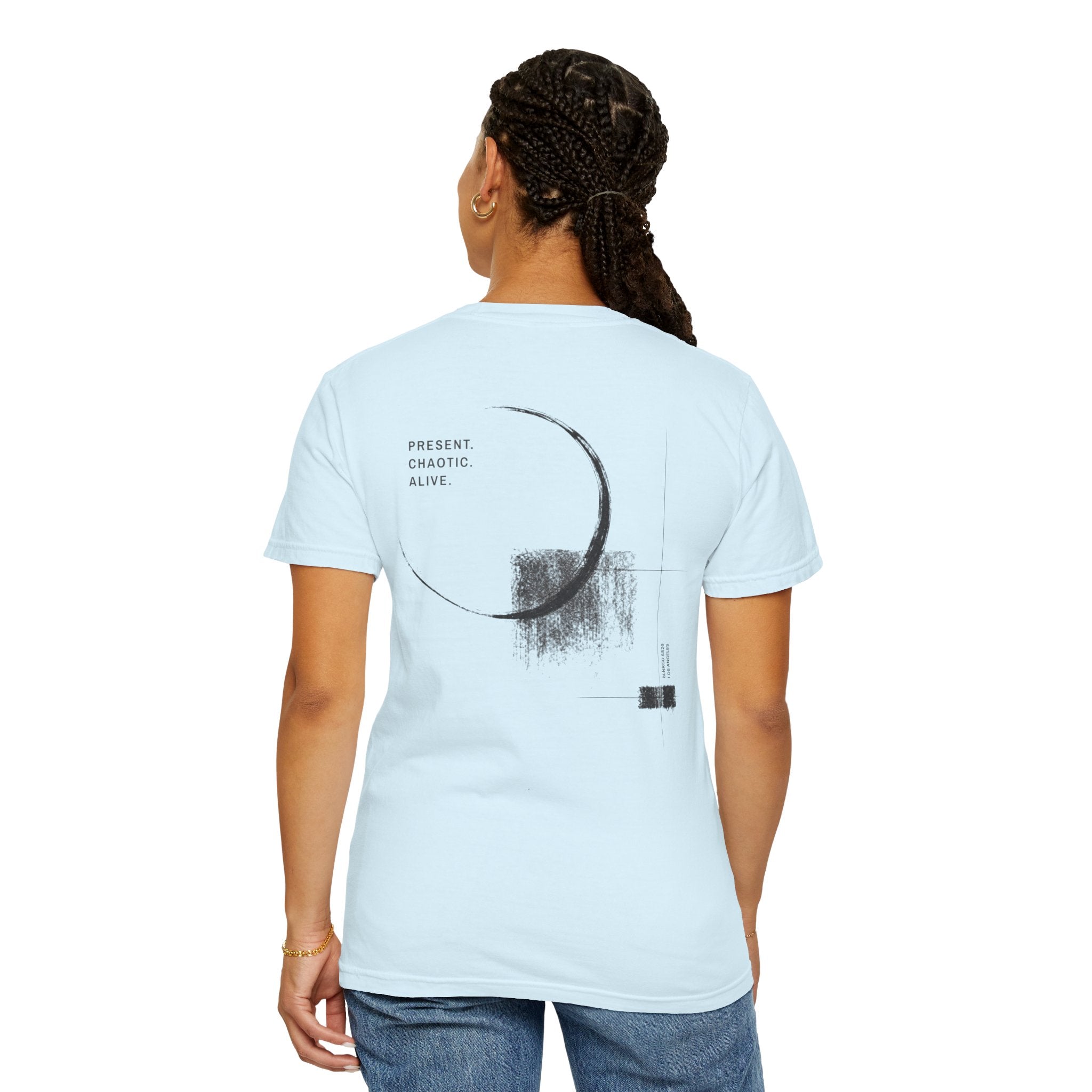 Present. Chaotic. Alive. — Heavyweight Tee